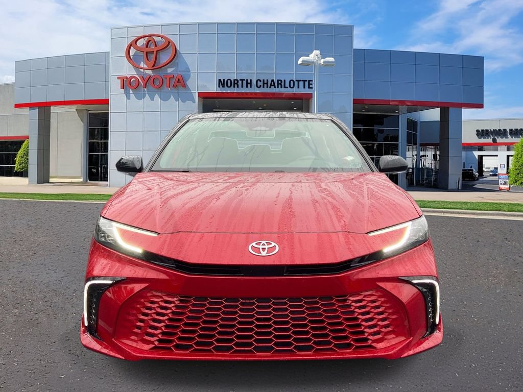 Used 2025 Toyota Camry XSE FWD image 3