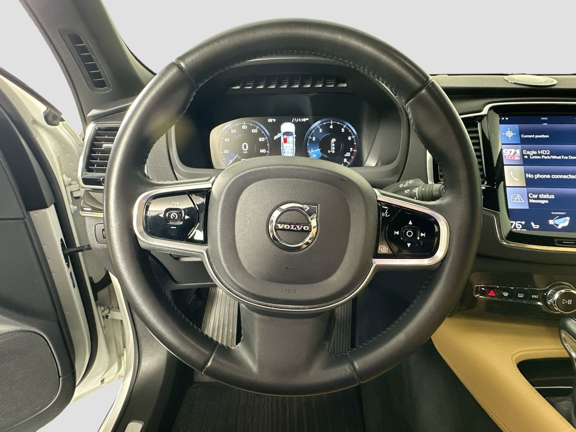 Used 2018 Volvo XC90 T6 Momentum w/ Convenience Package image 12