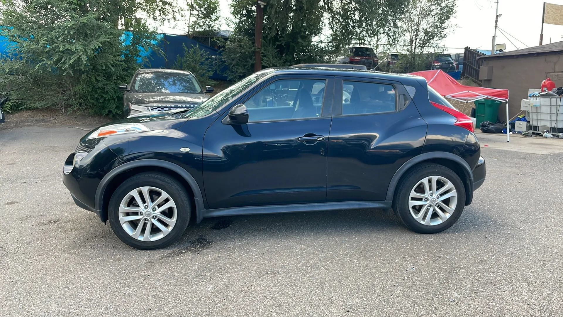 Used 2013 Nissan Juke S AWD/4WD image 4