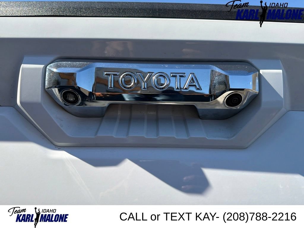 Used 2024 Toyota Tundra Limited AWD/4WD image 5
