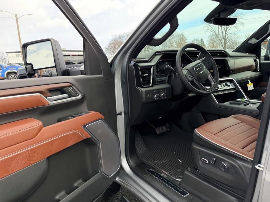 New 2026 GMC Sierra 2500 Denali Ultimate AWD/4WD image 18
