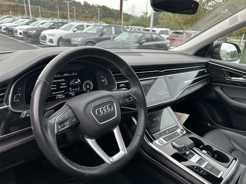 Used 2023 Audi Q8 Premium Plus w/ Premium Plus Package image 3
