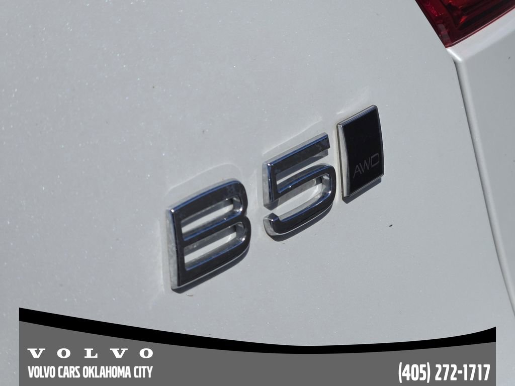 Certified 2025 Volvo XC40 B5 Core w/ Protection Package Premier image 9