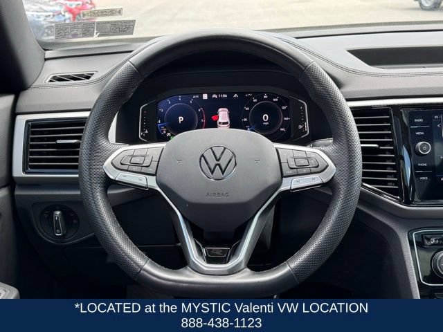 Certified 2023 Volkswagen Atlas Cross Sport SEL R-Line AWD/4WD image 19