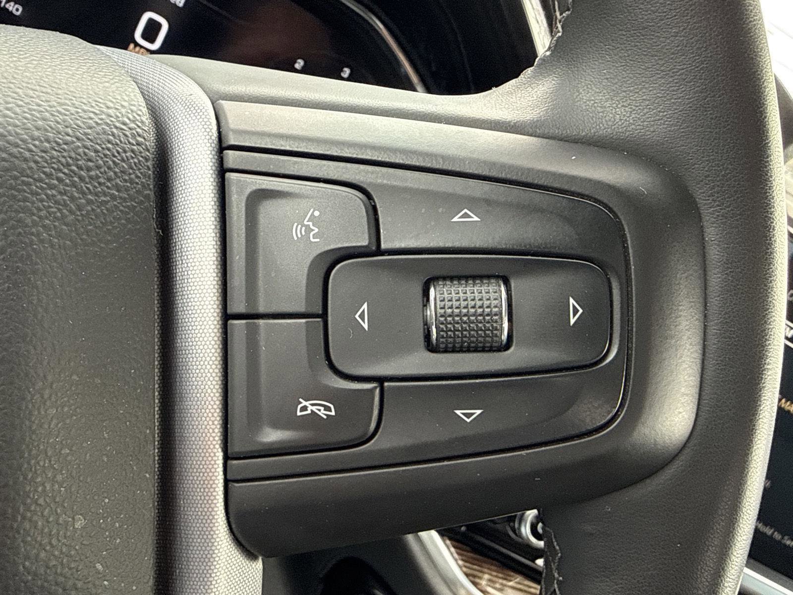 Used 2025 GMC Sierra 3500 SLE w/ SLE Convenience Package image 23