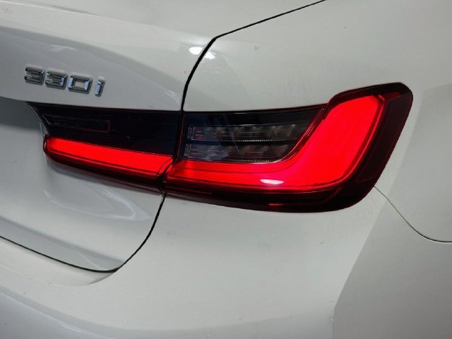 Used 2020 BMW 330i Sedan w/ Driving Assistance Package RWD image 33