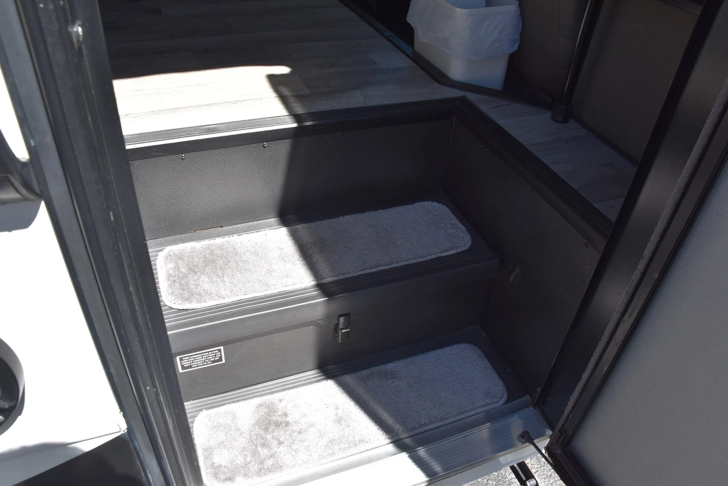 Used 2021 Ford E-450 and Econoline 450 Super Duty w/ Motorhome Prep Package RWD image 61
