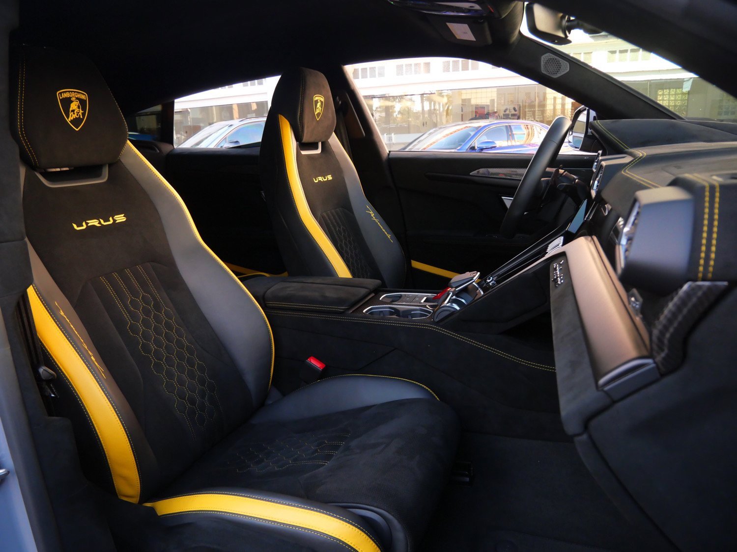 Used 2024 Lamborghini Urus Performante image 8