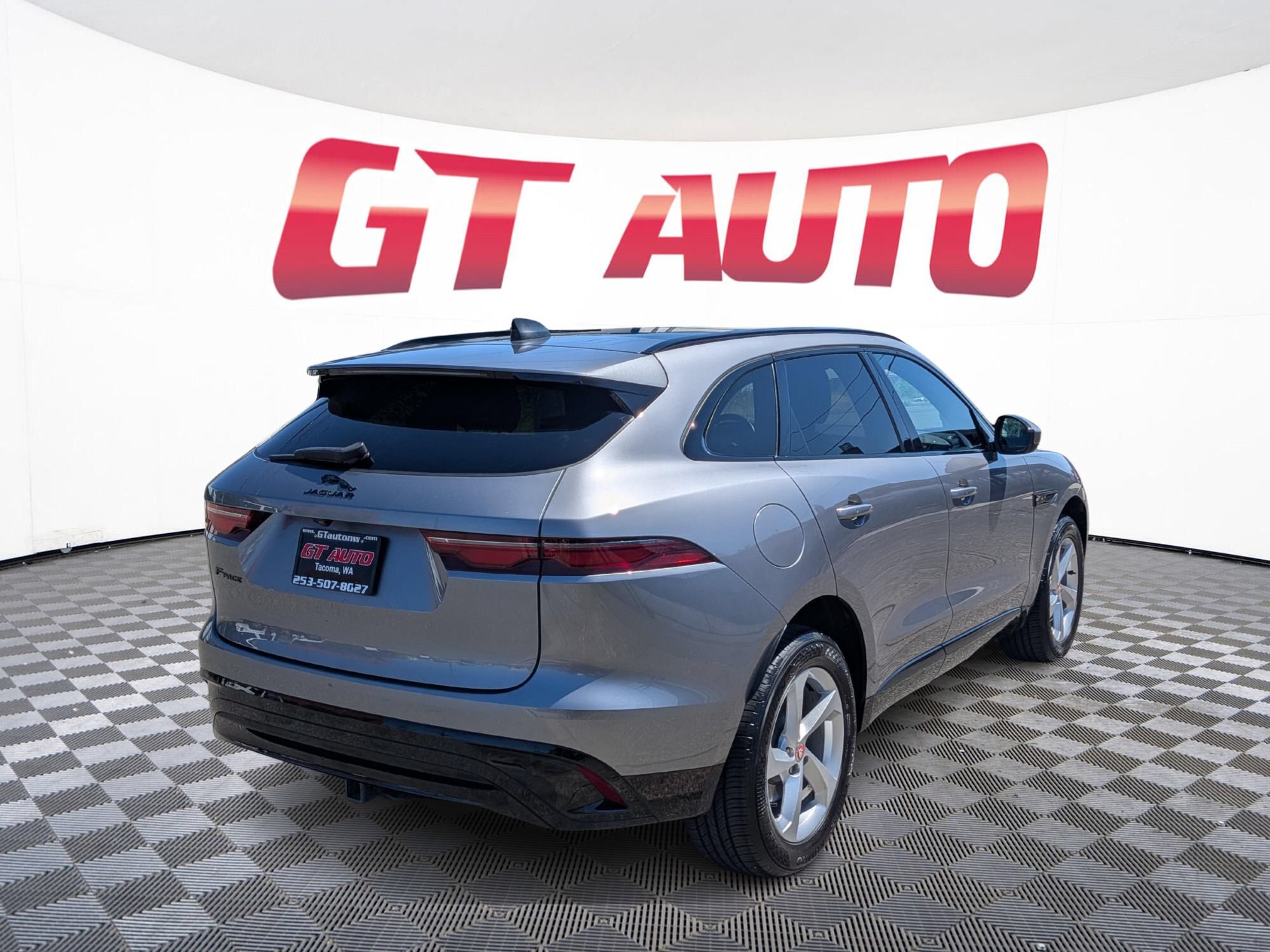 Used 2023 Jaguar F-PACE S AWD/4WD image 4
