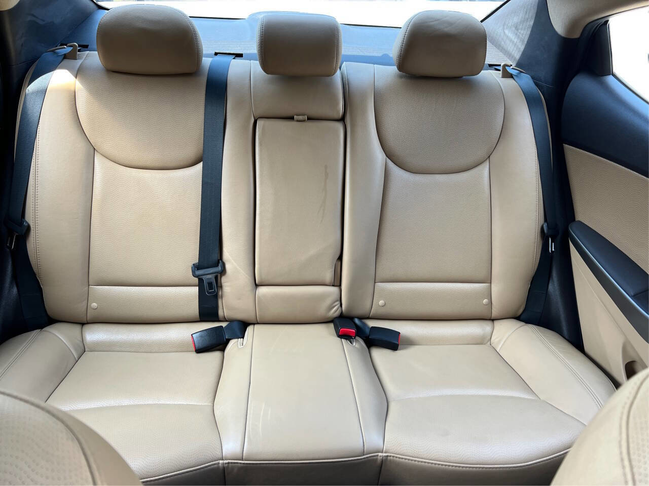 Used 2012 Hyundai Elantra Limited image 15