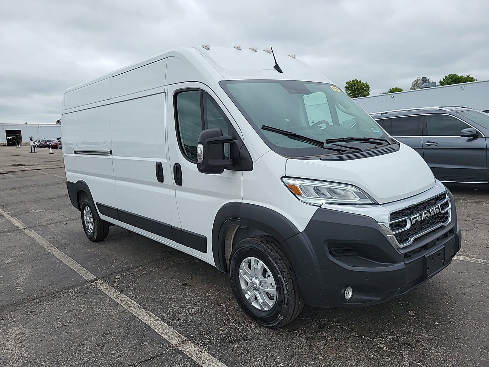 Used 2025 RAM ProMaster 2500 w/ Quick Order Package 22H SLT+ FWD image 2