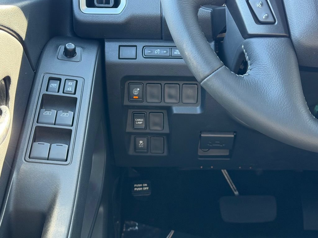 New 2026 Nissan Frontier SV w/ All-Weather Content Package AWD/4WD image 23