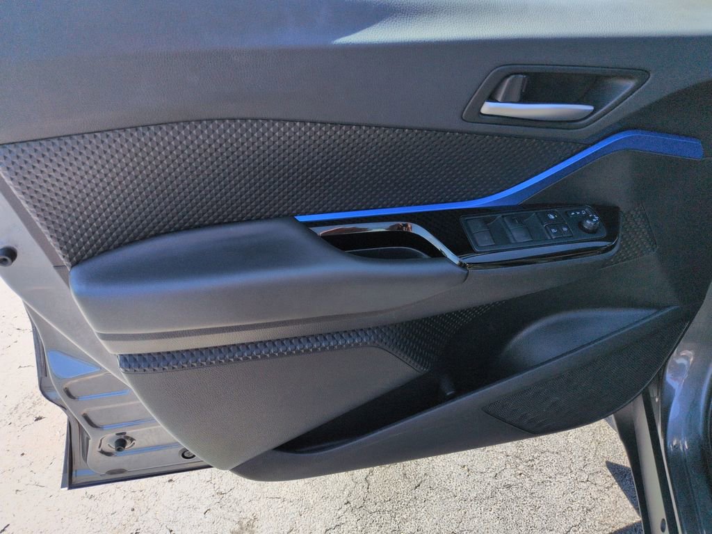 Certified 2022 Toyota C-HR XLE image 10