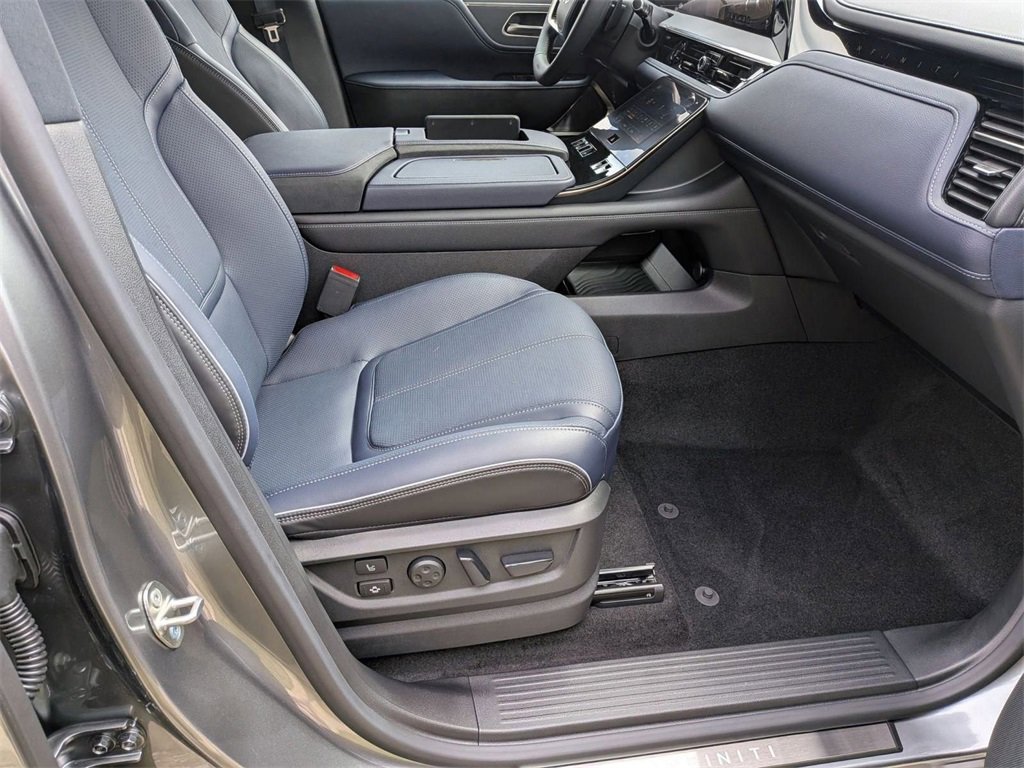 New 2026 INFINITI QX80 4WD w/ Sport Exterior Package image 31