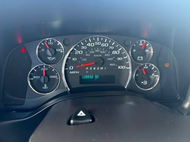 Used 2022 Chevrolet Express 2500 w/ Safety Package RWD image 26