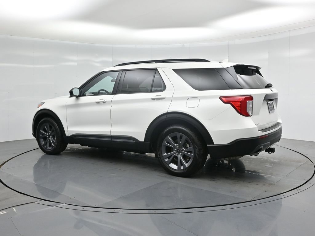 Certified 2023 Ford Explorer XLT w/ Equipment Group 202A image 7
