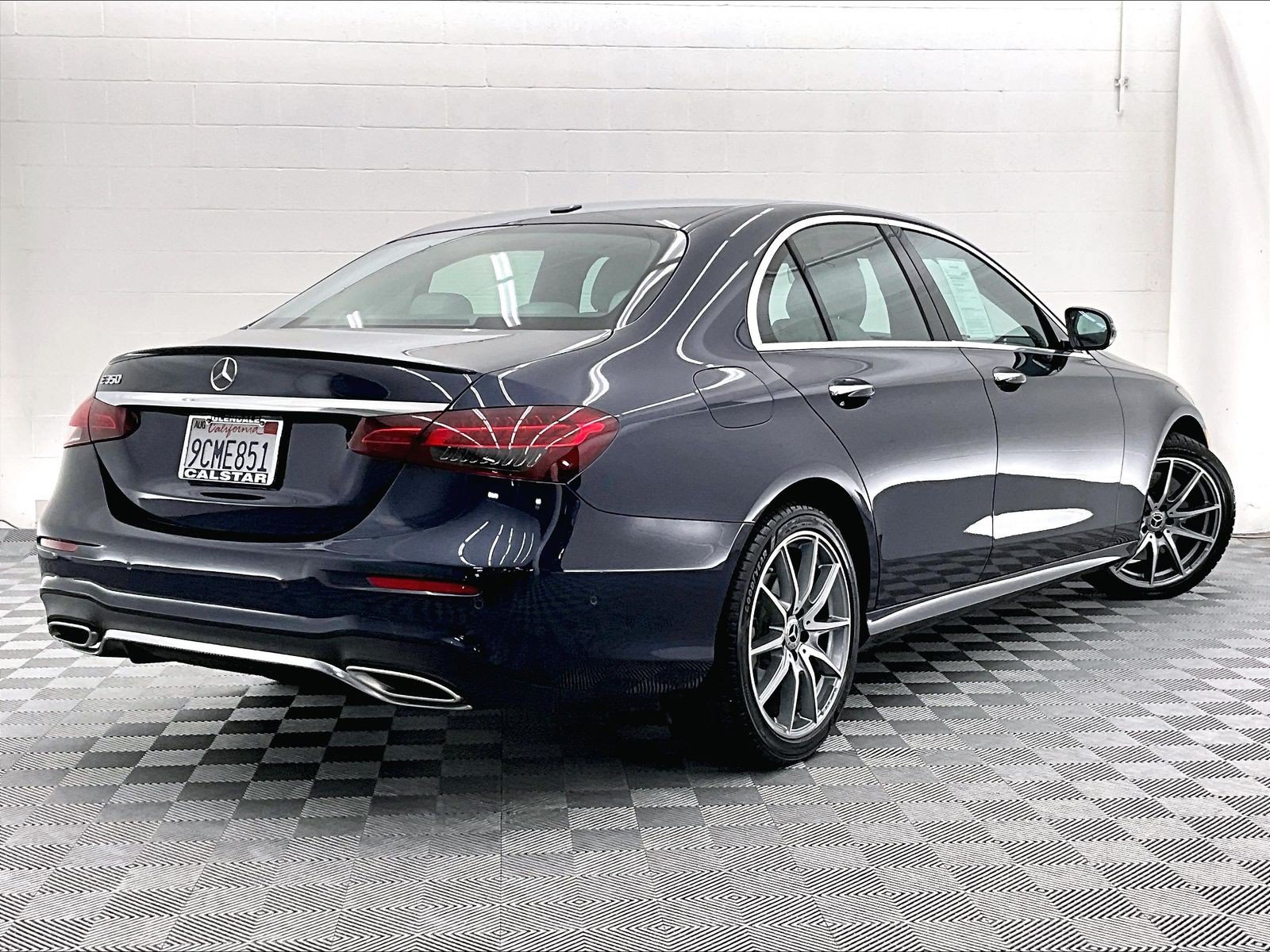 Used 2022 Mercedes-Benz E 350 Sedan image 11