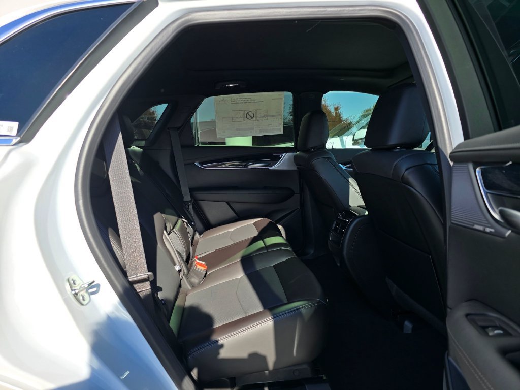 New 2026 Cadillac XT5 Premium Luxury w/ LPO, ONYX Package AWD/4WD image 12