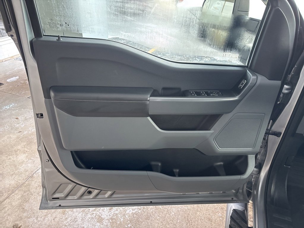 Used 2022 Ford F150 XLT w/ Trailer Tow Package image 6