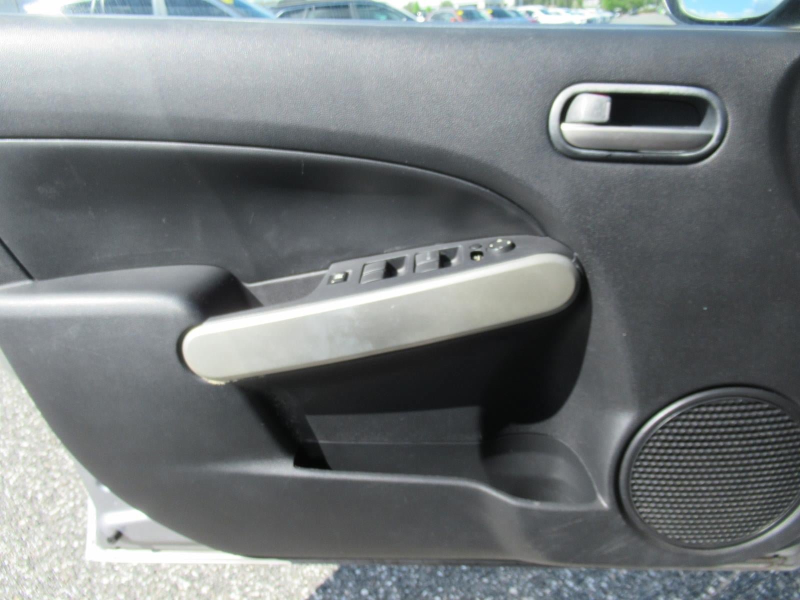 Used 2011 MAZDA MAZDA2 Sport FWD image 20