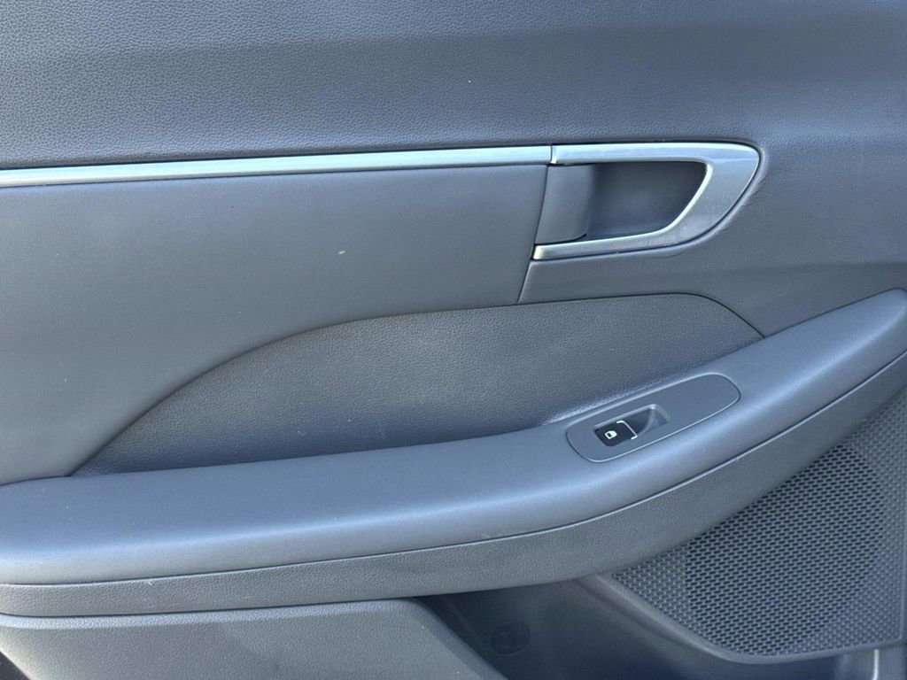 Used 2021 Hyundai Sonata SEL w/ Cargo Package image 12