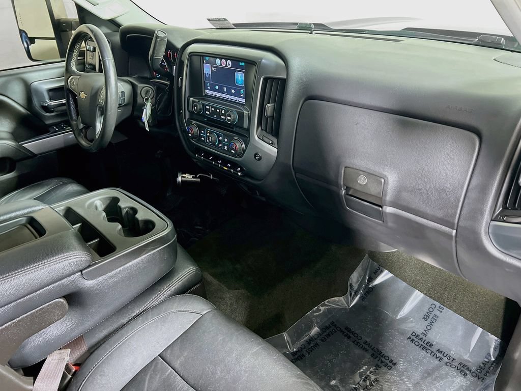 Used 2015 Chevrolet Silverado 2500 LT w/ LT Convenience Package AWD/4WD image 24