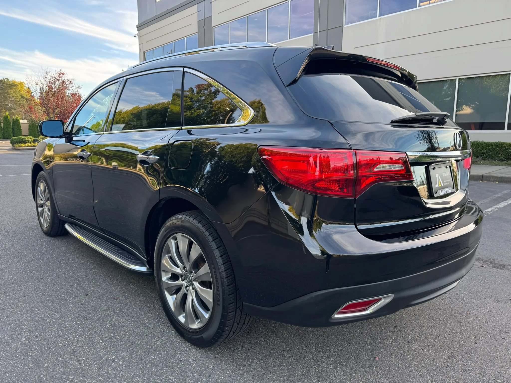 Used 2016 Acura MDX w/ Technology Package AWD/4WD image 8