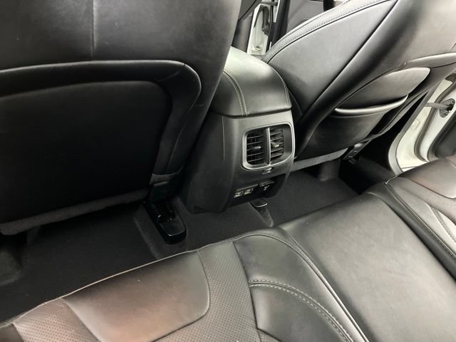 Used 2022 Jeep Cherokee Limited AWD/4WD image 48