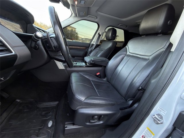 Used 2018 Land Rover Discovery HSE image 23