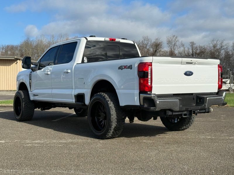 Used 2024 Ford F250 Lariat AWD/4WD image 7