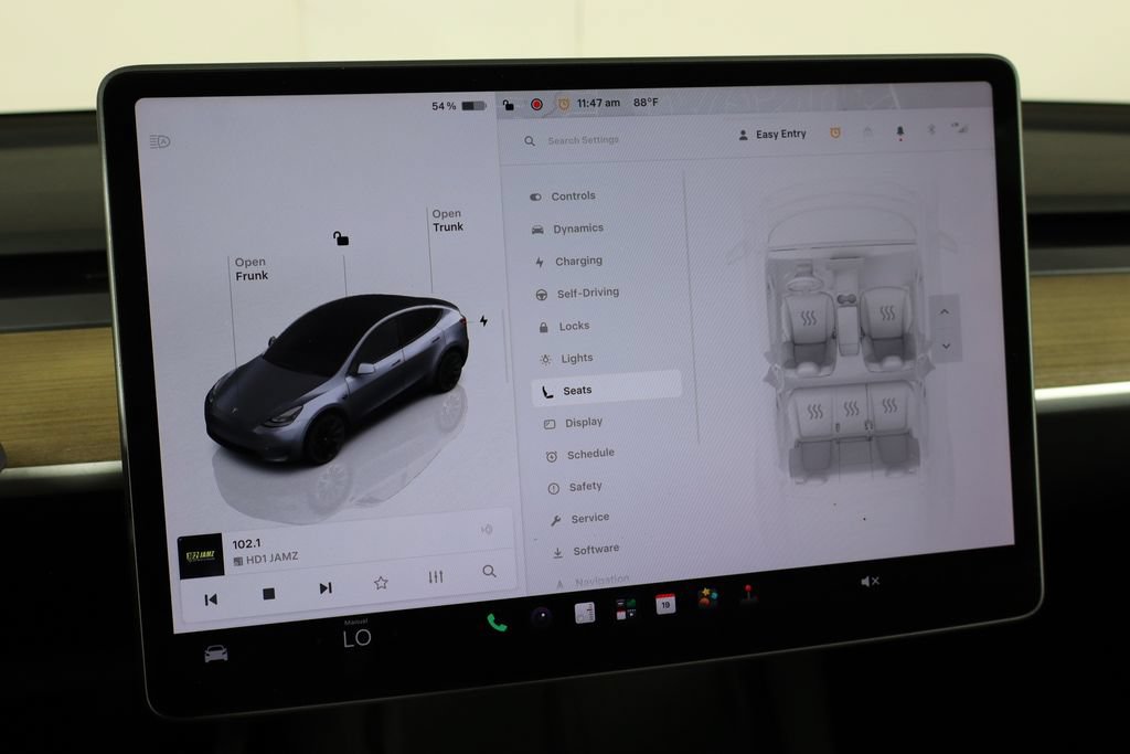 Used 2024 Tesla Model Y Long Range AWD/4WD image 34