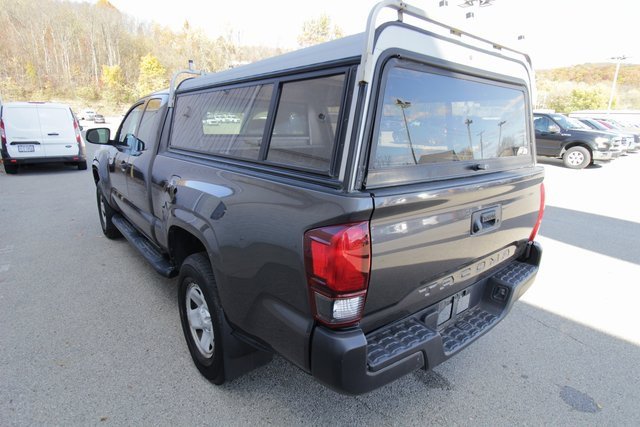 Used 2018 Toyota Tacoma SR5 image 8