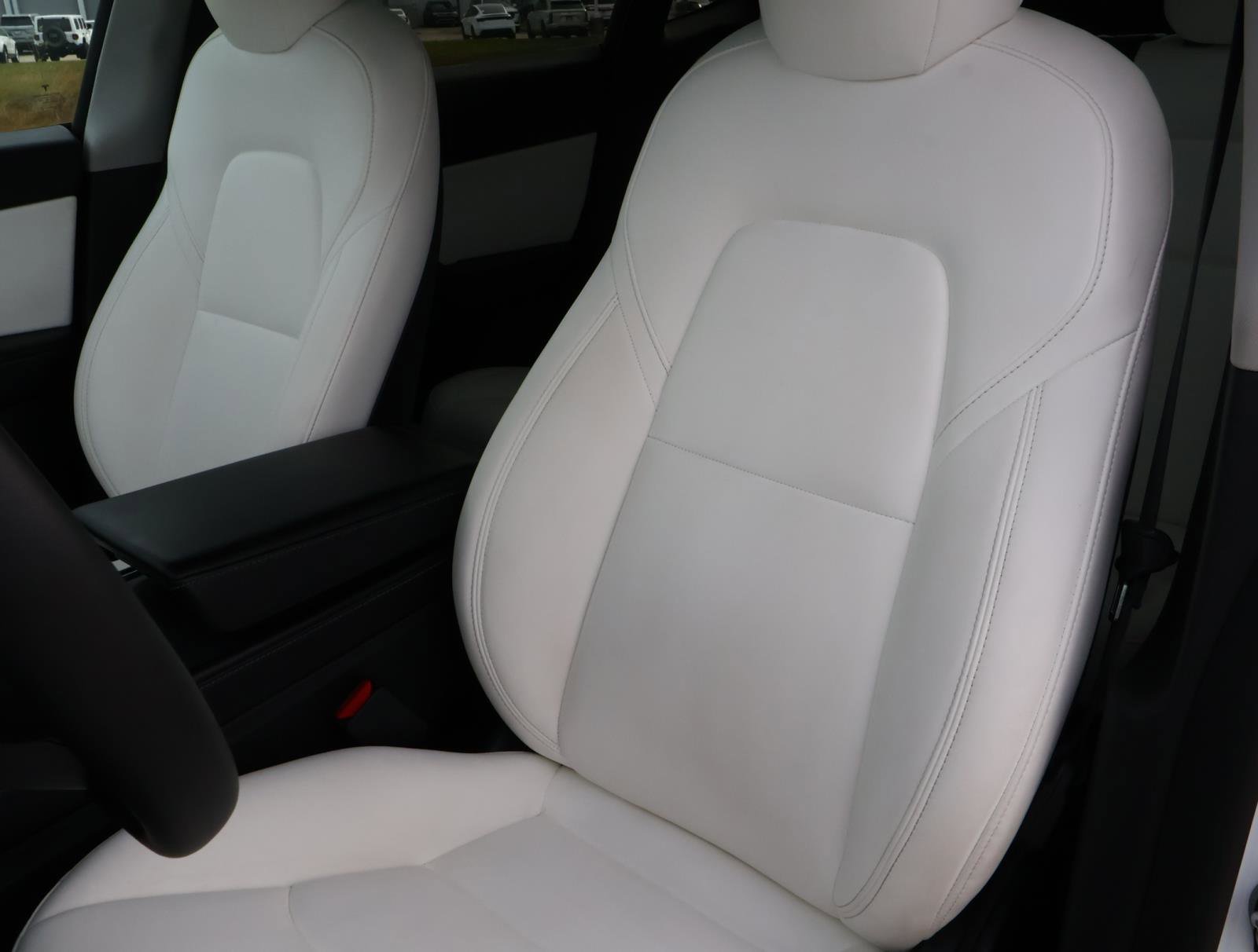 Used 2022 Tesla Model Y Performance image 11