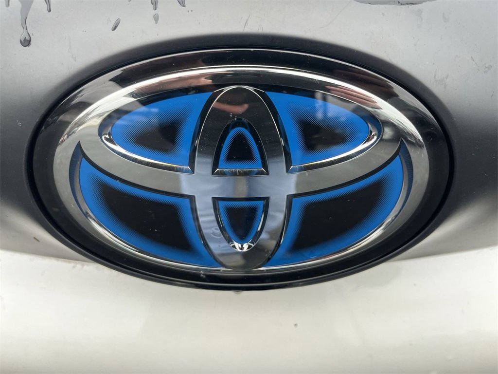 Used 2021 Toyota Sienna XLE image 30