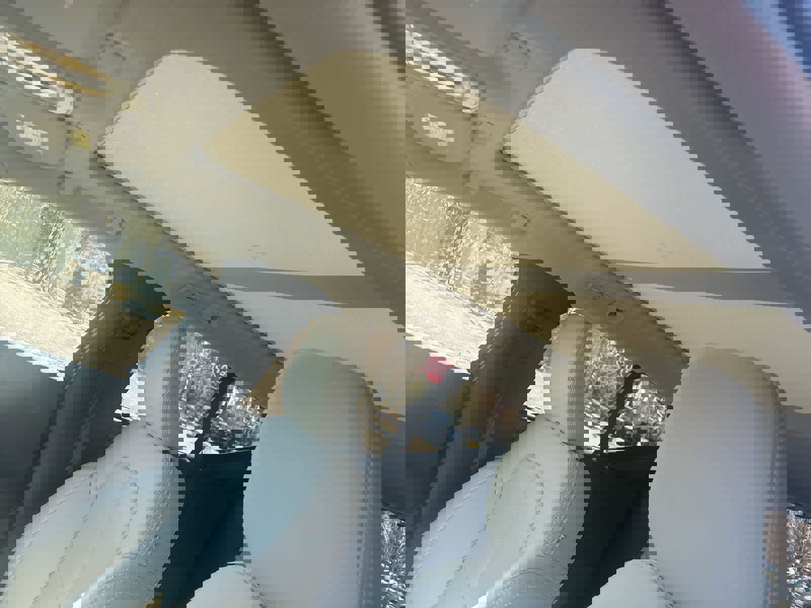 Used 2025 Volvo XC40 B5 Ultra w/ Climate Package image 28