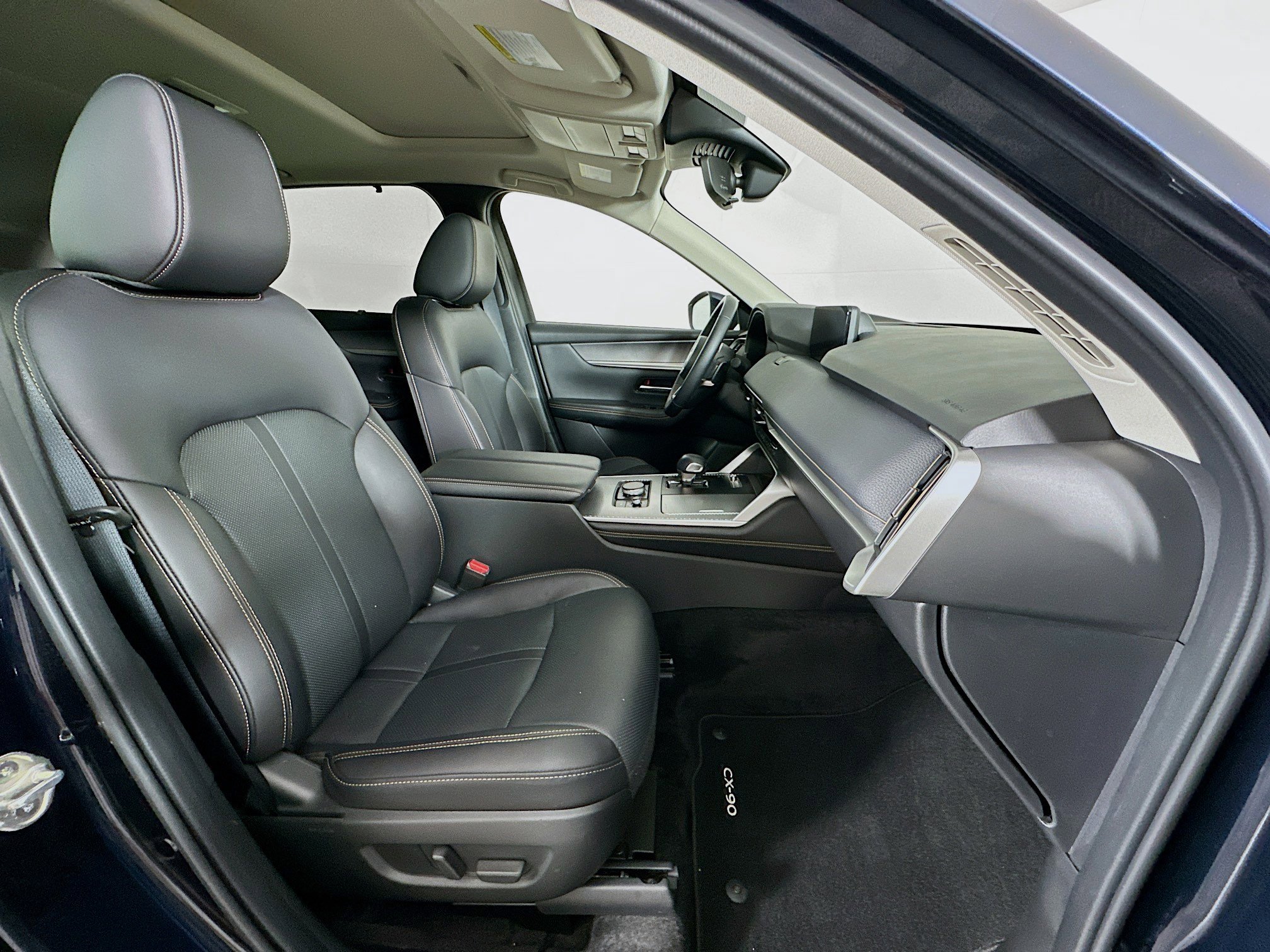 Used 2024 MAZDA CX-90 Plug-In Hybrid w/ Preferred AWD/4WD image 33