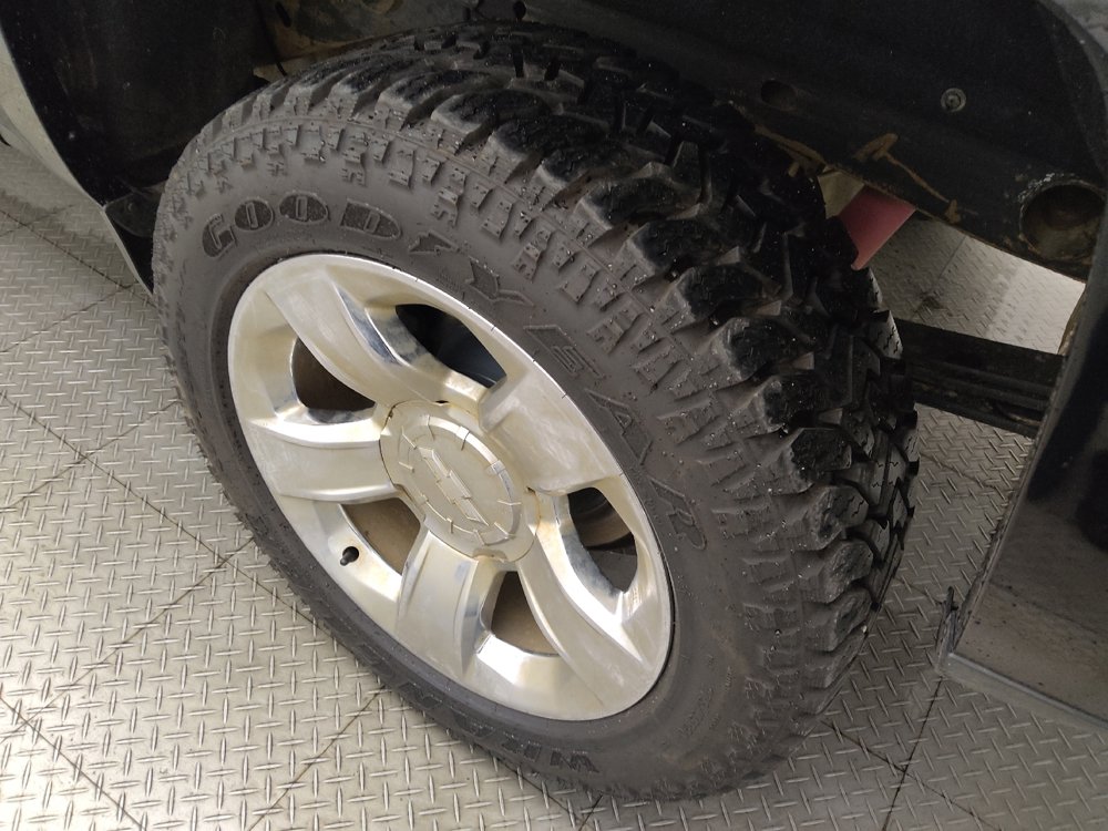 Used 2018 Chevrolet Silverado 1500 LTZ Z71 w/ LTZ Plus Package AWD/4WD image 31