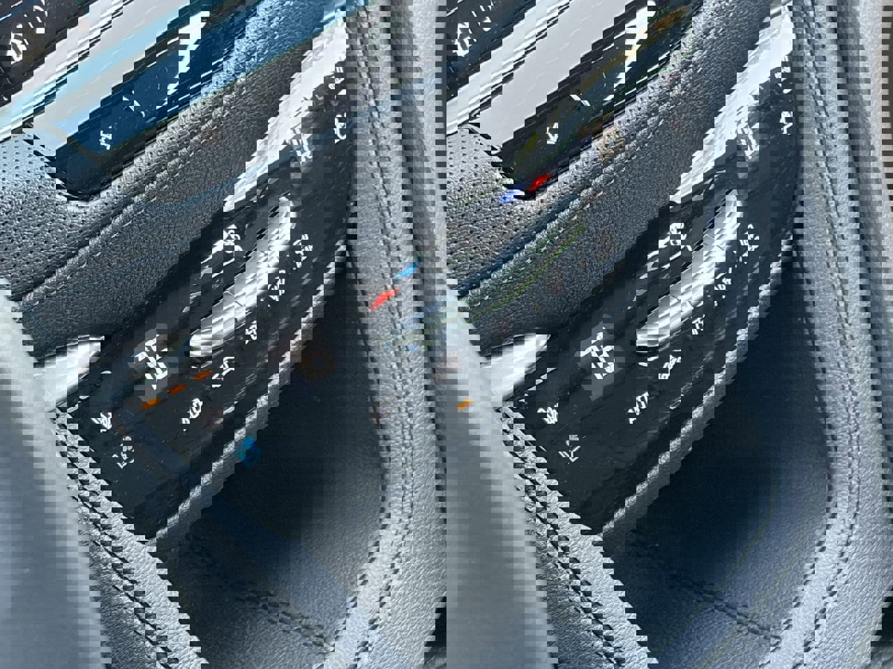 Certified 2023 Cadillac XT5 Sportv w/ Technology Package image 30