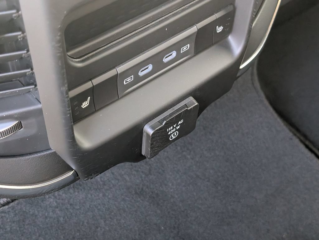 New 2026 RAM 3500 Laramie AWD/4WD image 24
