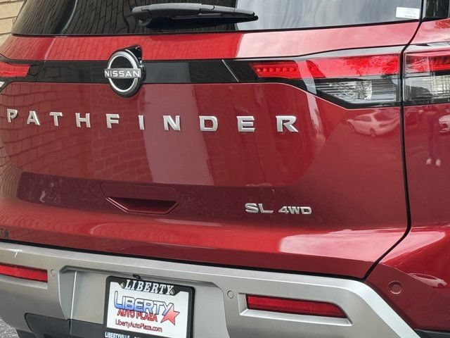 Used 2024 Nissan Pathfinder SL AWD/4WD image 28