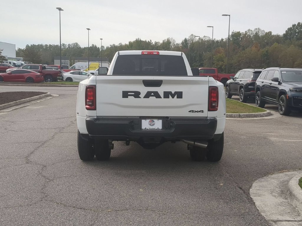 New 2026 RAM 3500 Tradesman AWD/4WD image 4