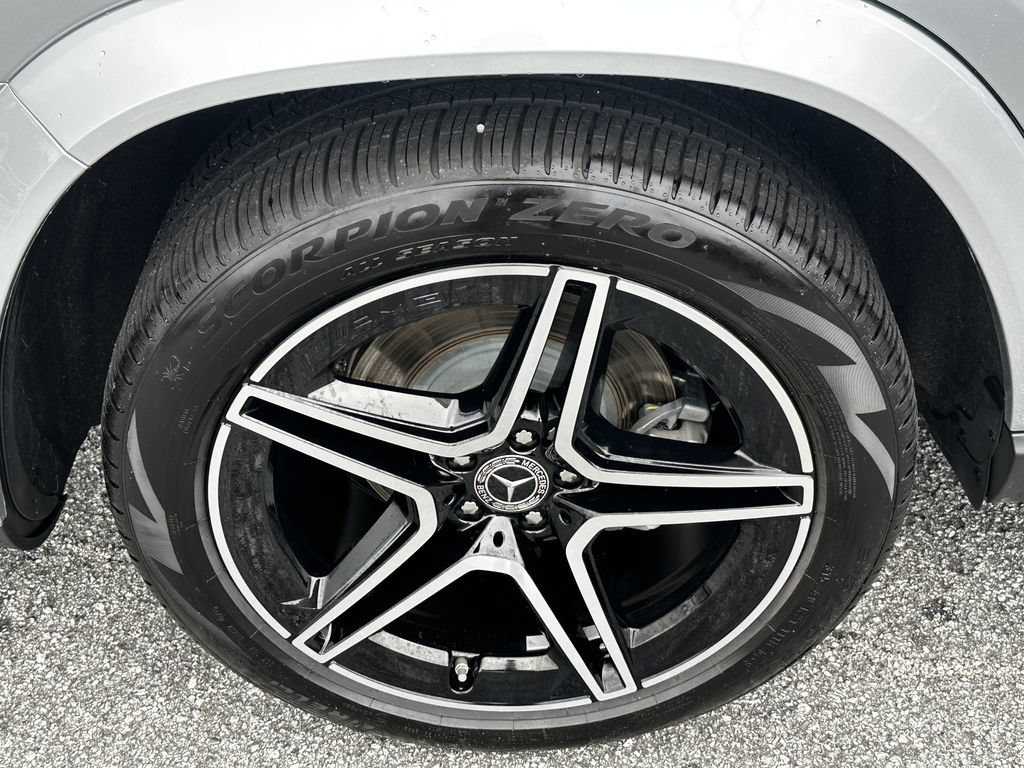 Certified 2026 Mercedes-Benz GLS 450 4MATIC image 20