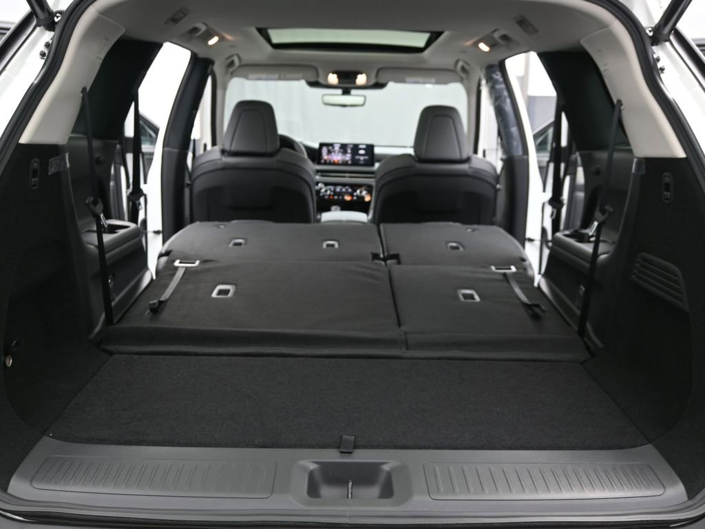 Certified 2025 INFINITI QX60 Luxe w/ Vision Package image 24