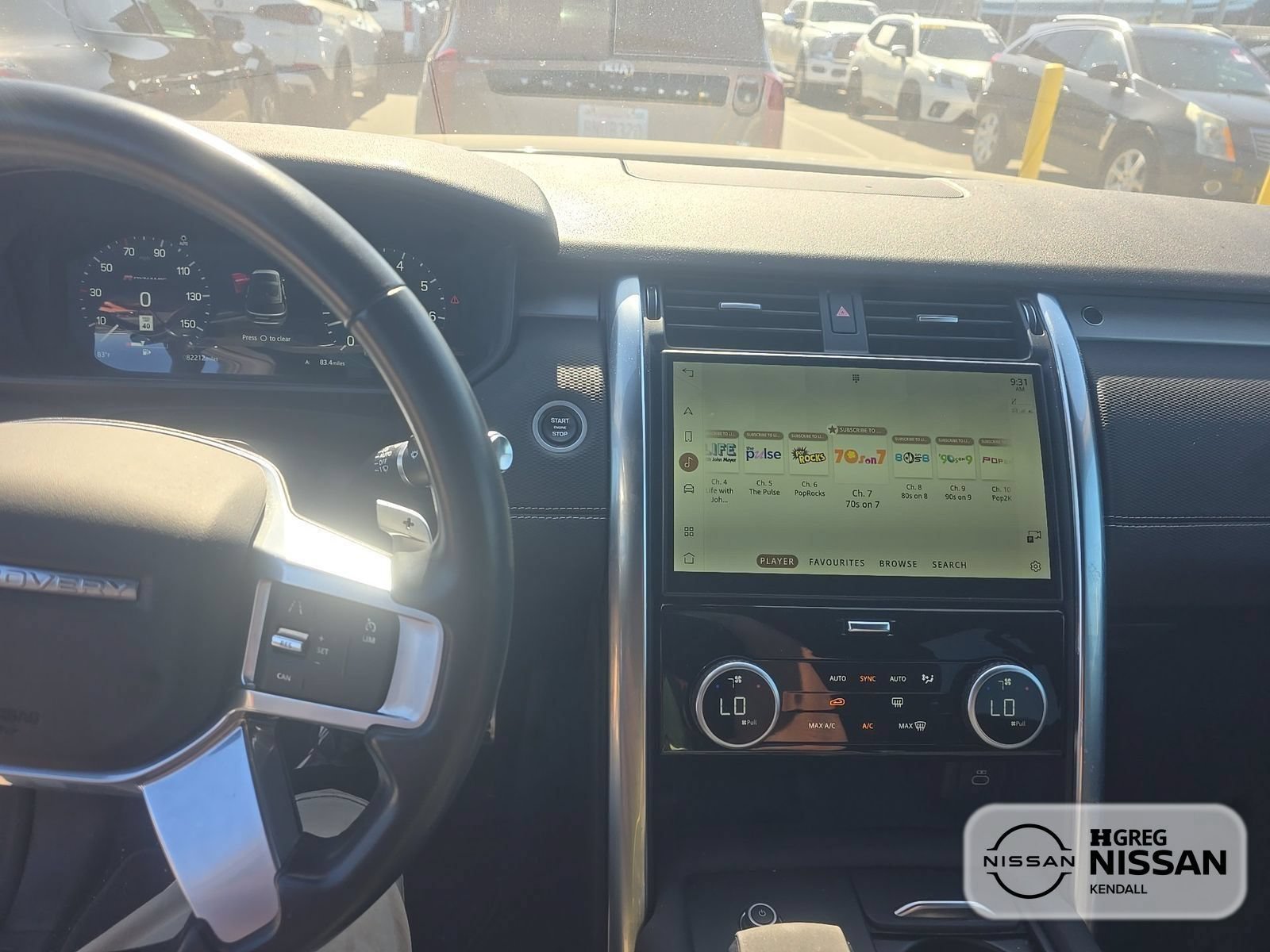 Used 2022 Land Rover Discovery S R-Dynamic AWD/4WD image 9