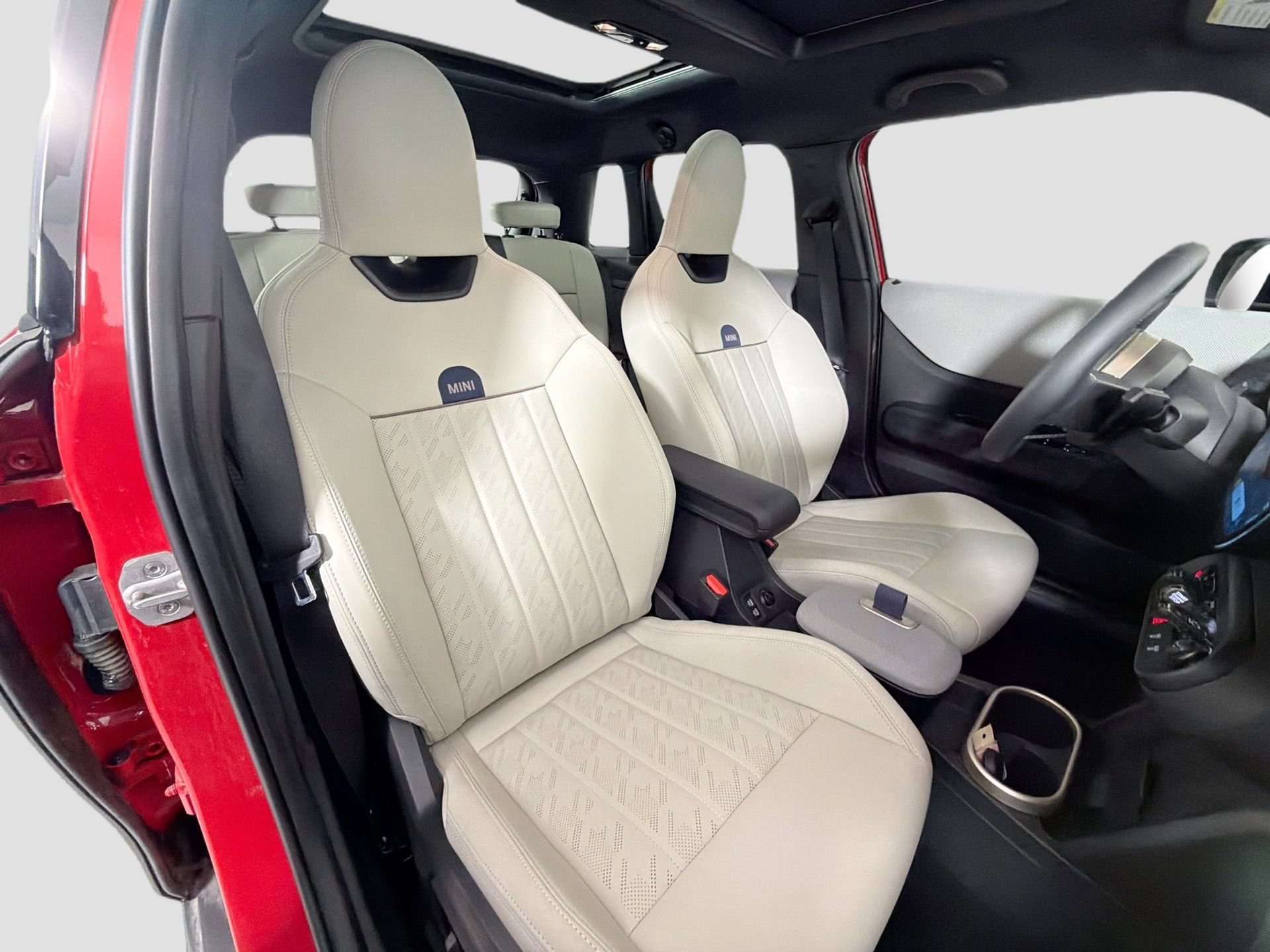 Used 2025 MINI Cooper S FWD image 31