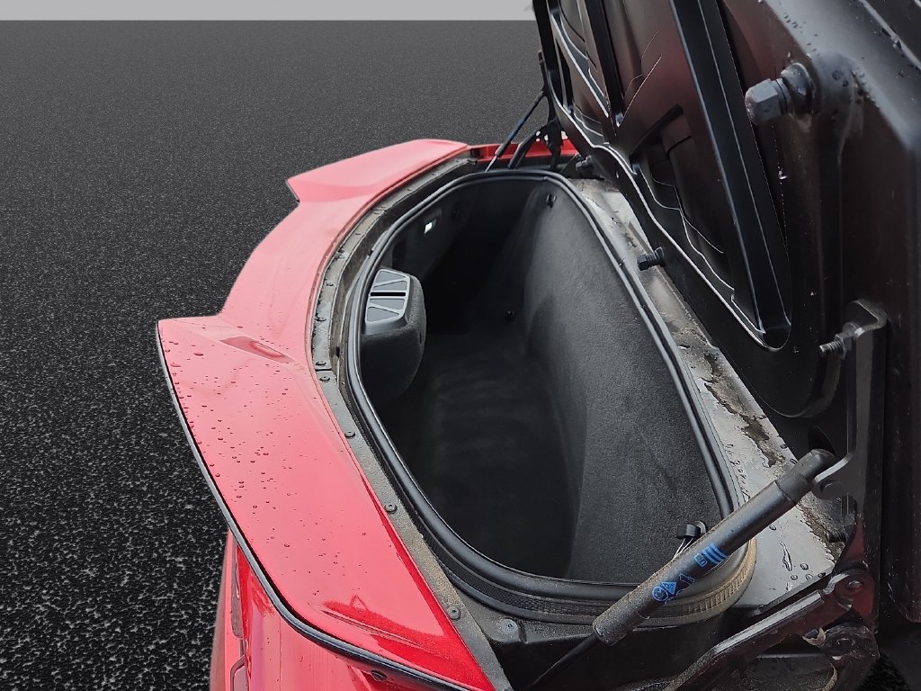 Used 2025 Chevrolet Corvette Z06 RWD image 9