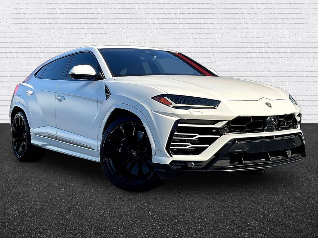 Used 2022 Lamborghini Urus AWD/4WD image 3