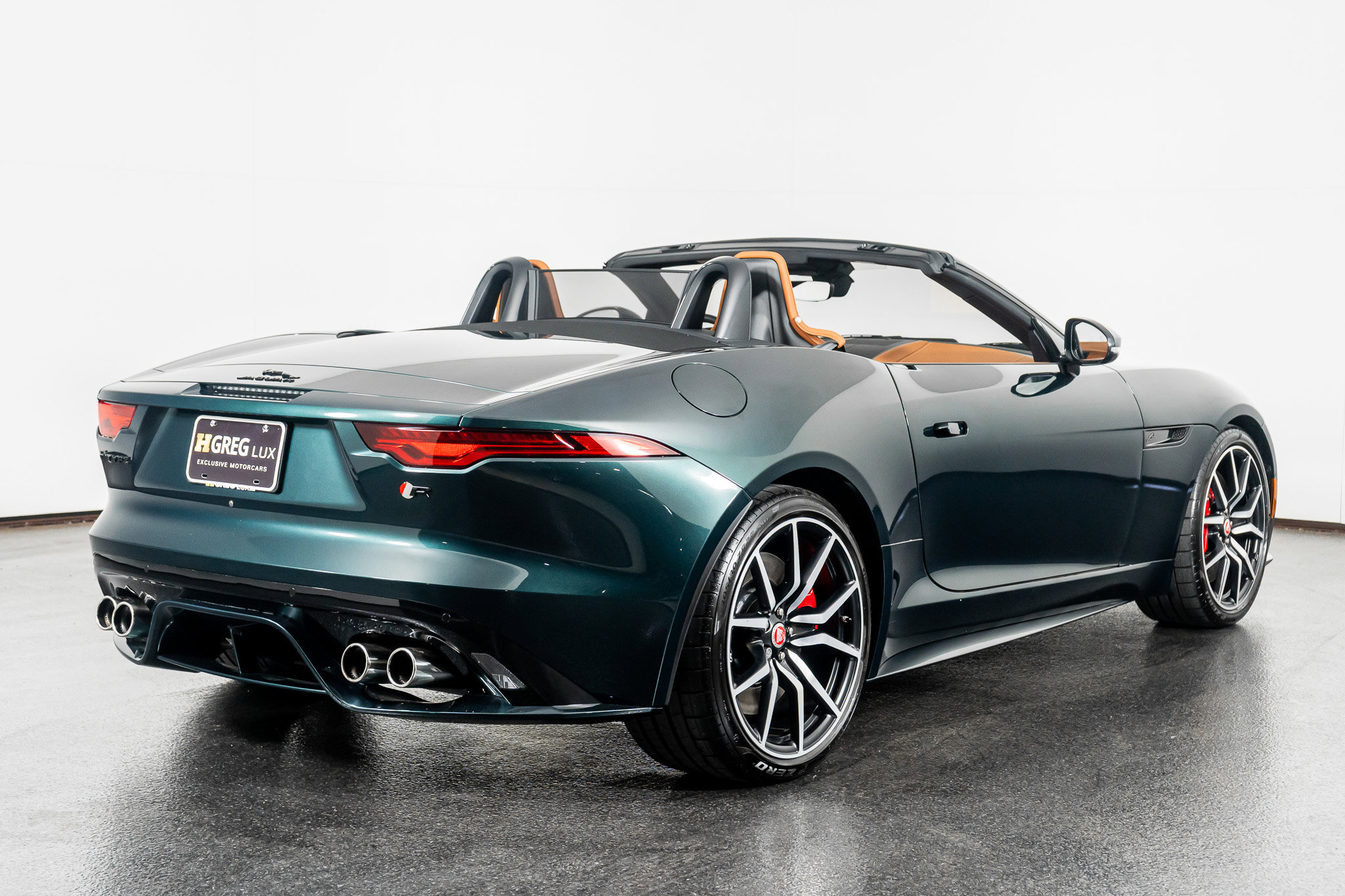 Used 2023 Jaguar F-TYPE R image 14