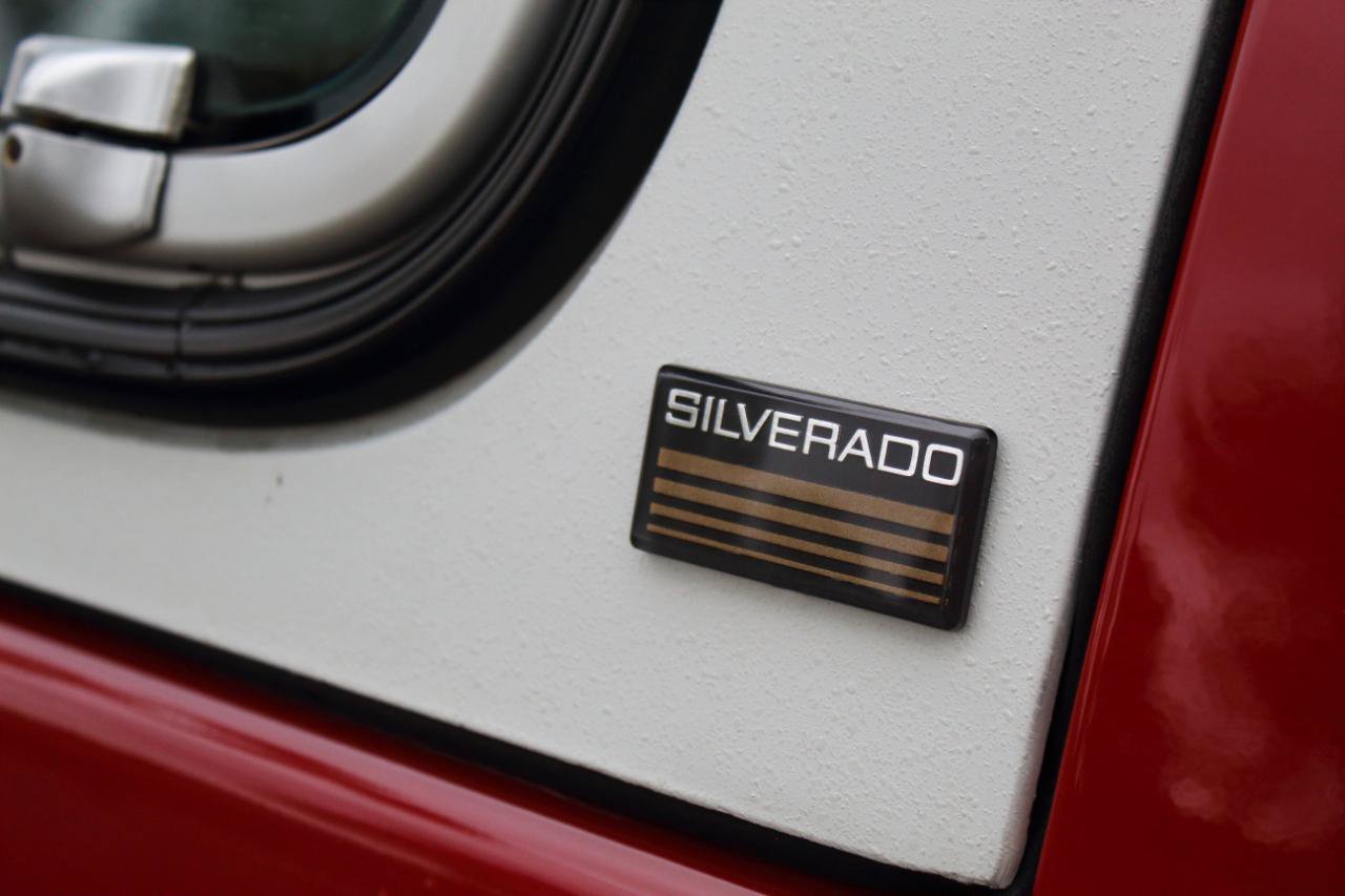 Used 1991 Chevrolet Blazer 4WD image 10