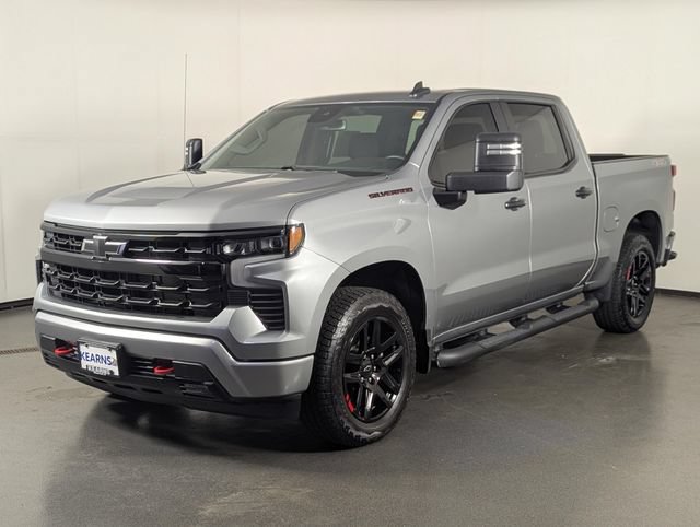Used 2024 Chevrolet Silverado 1500 RST w/ Redline Edition AWD/4WD image 4